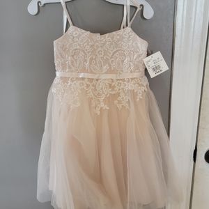 Ivory/peach Flower Girl Dress Size 4